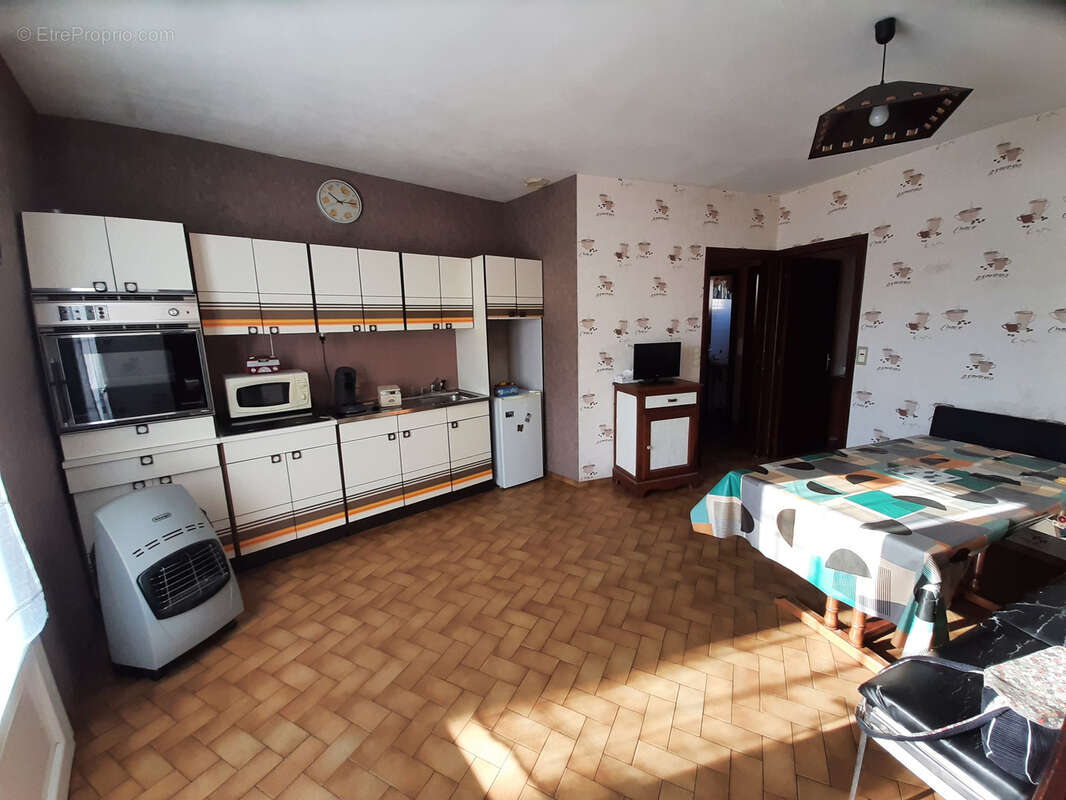 Maison à L'HERMENAULT