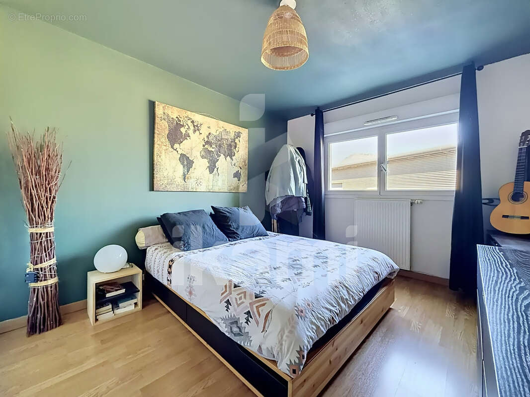 Appartement à SAINT-MARTIN-D'HERES