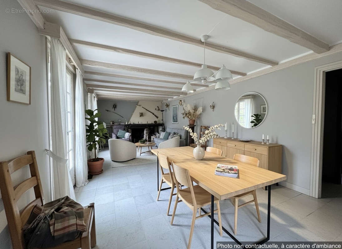 Maison à SAINT-REMY-LES-CHEVREUSE