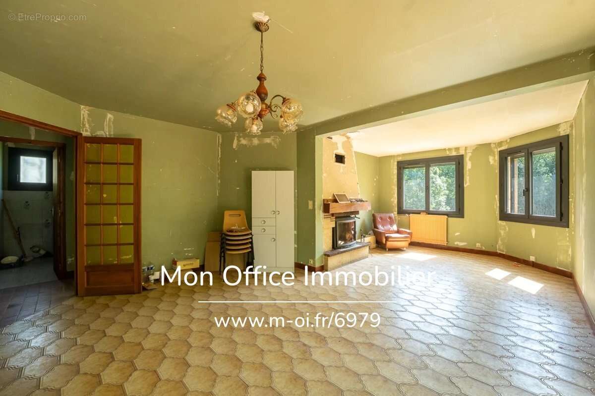 Référence : 6979-MBE - Maison 230m² à rénover - proche du centre ville - photo 5