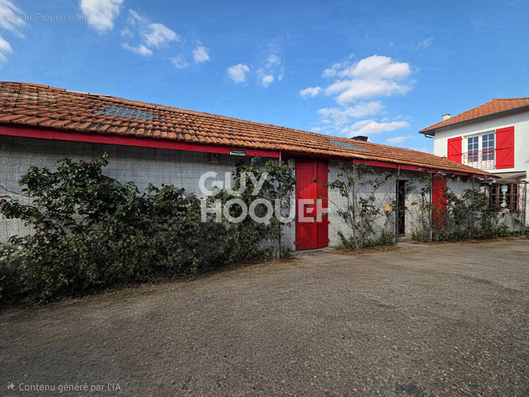 Maison à RION-DES-LANDES