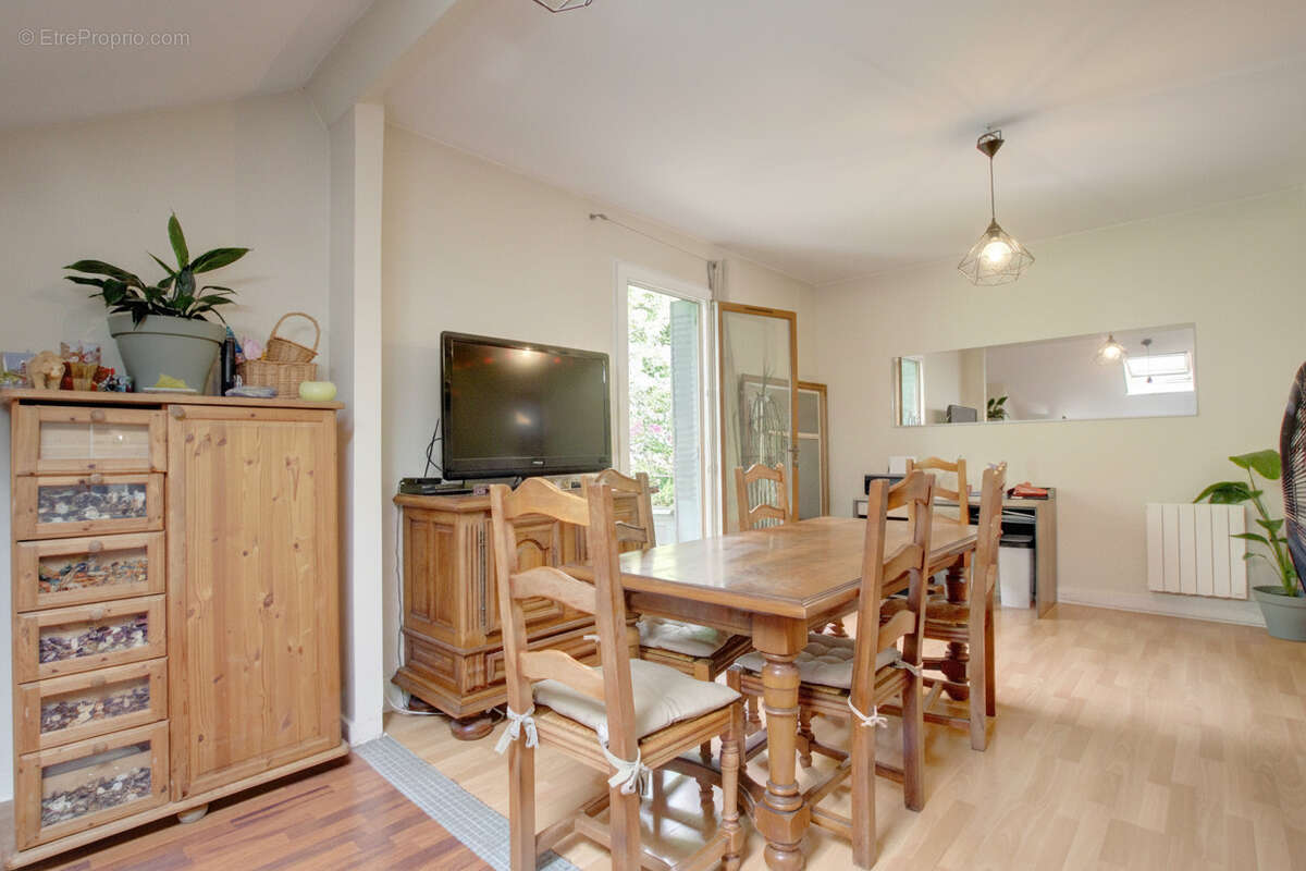 Appartement à AIX-LES-BAINS