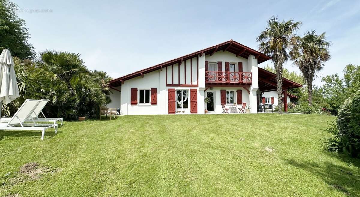 Maison à BRISCOUS
