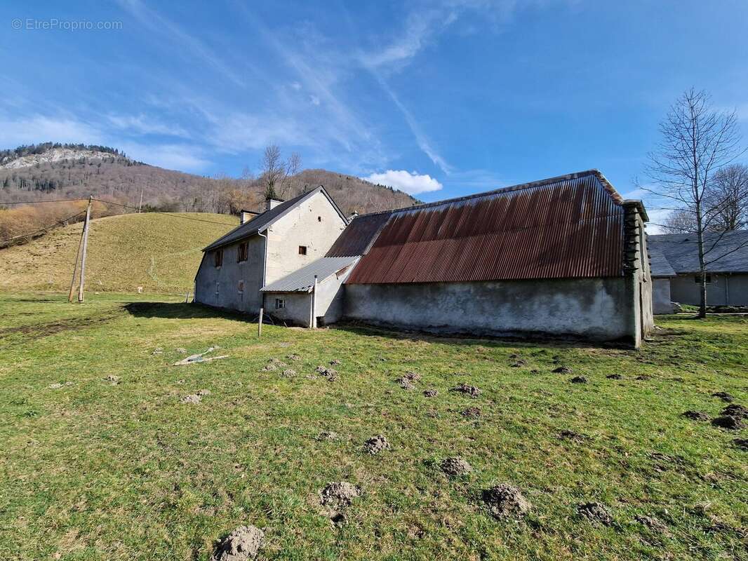 Maison 100 m² à Beaudean  - photo 4