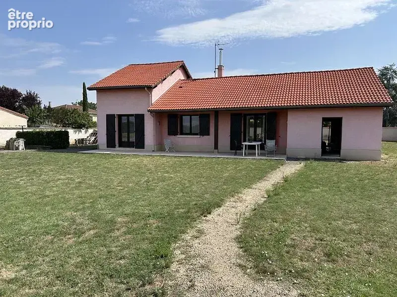 Maison 100 m² à Montrond-Les-Bains  - photo 2