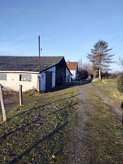 Maison à LA NOCLE-MAULAIX