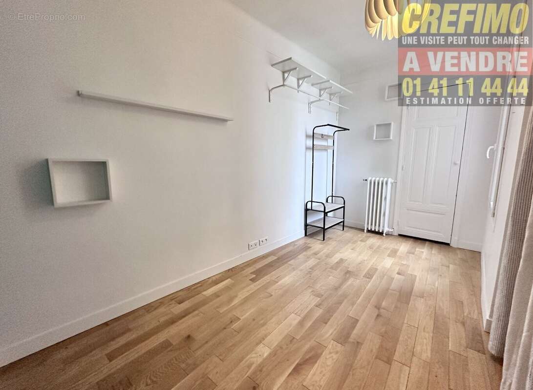 Appartement à COURBEVOIE