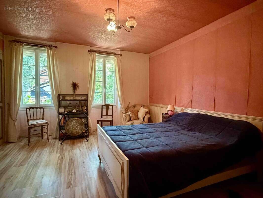 Maison à LE HOUGA