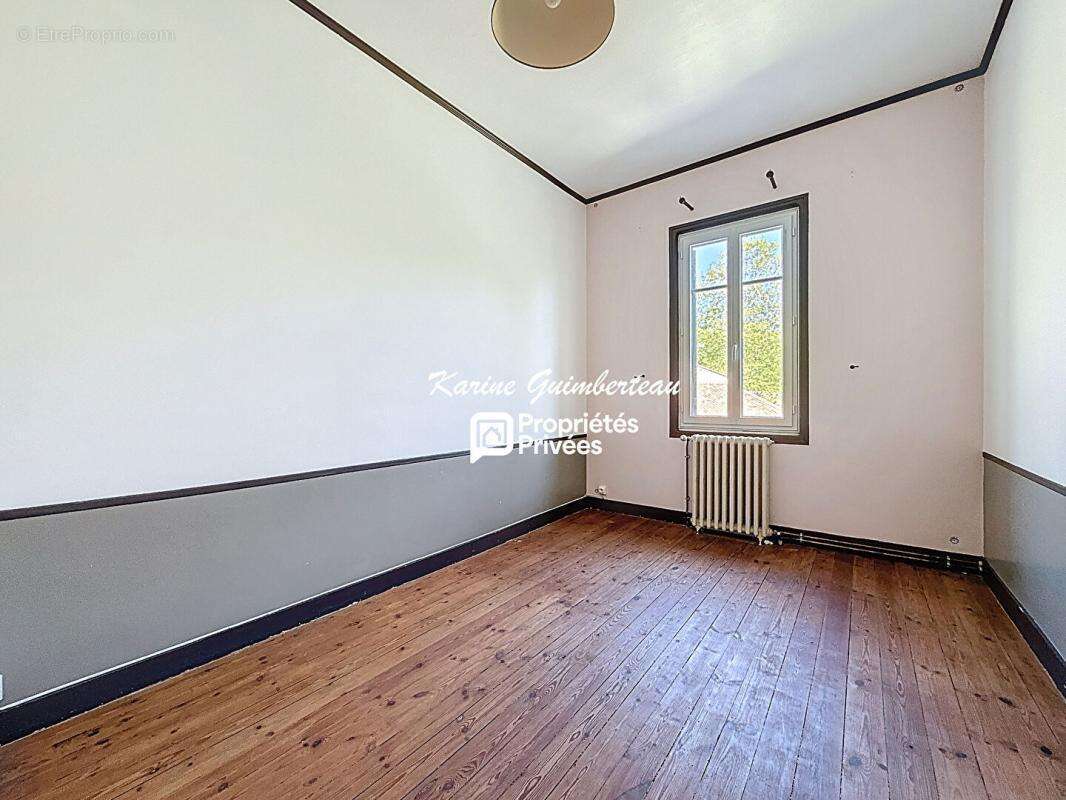 Maison à FRONSAC