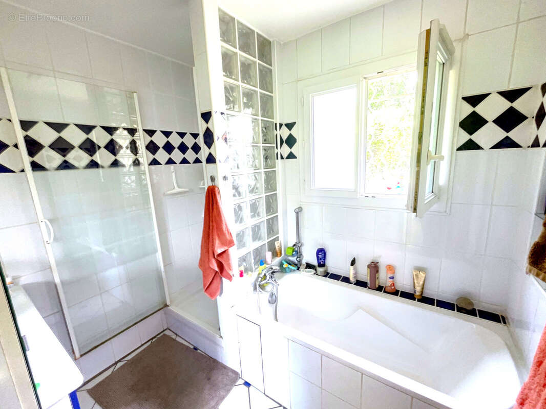 Maison à SAINT-GENIES-DE-MALGOIRES