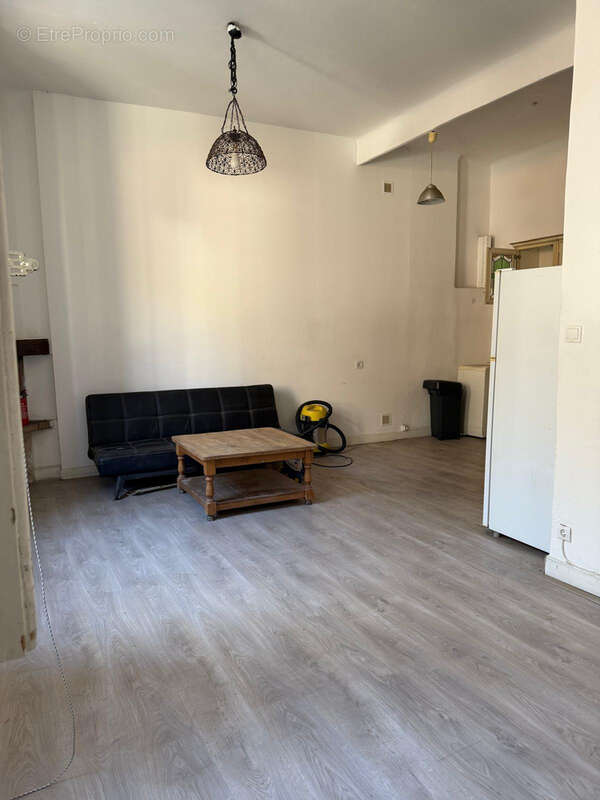 Appartement à MARSEILLE-5E