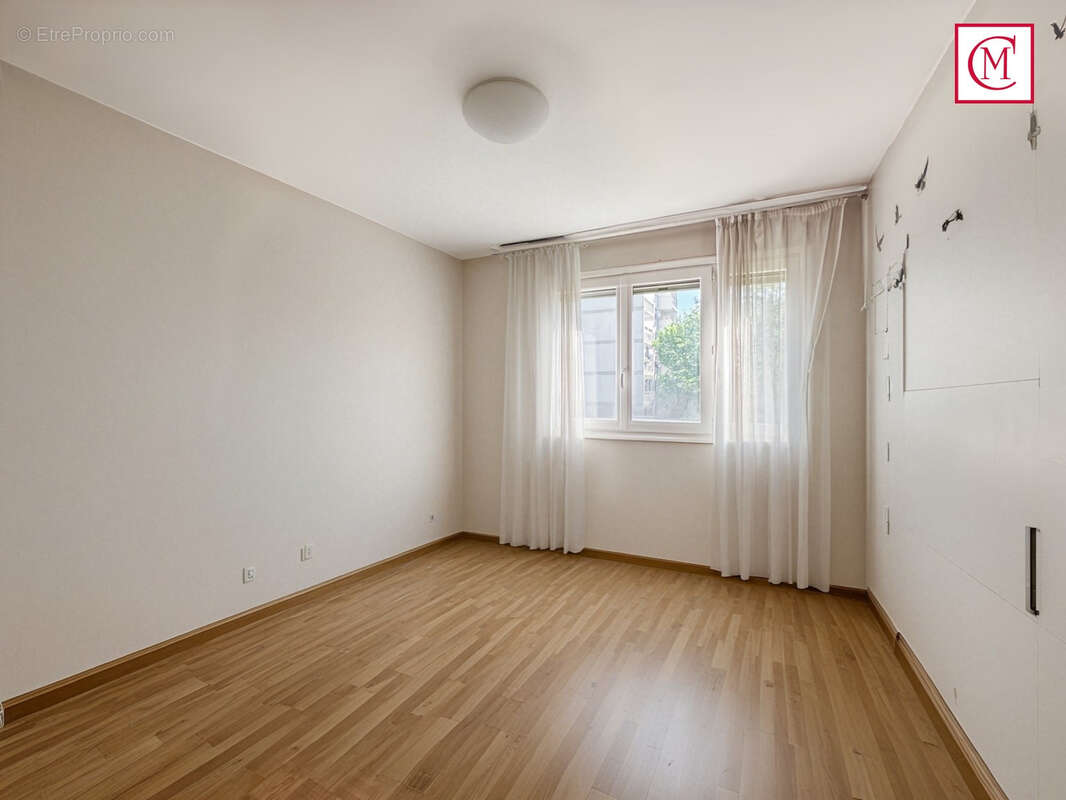 Appartement à MEYLAN