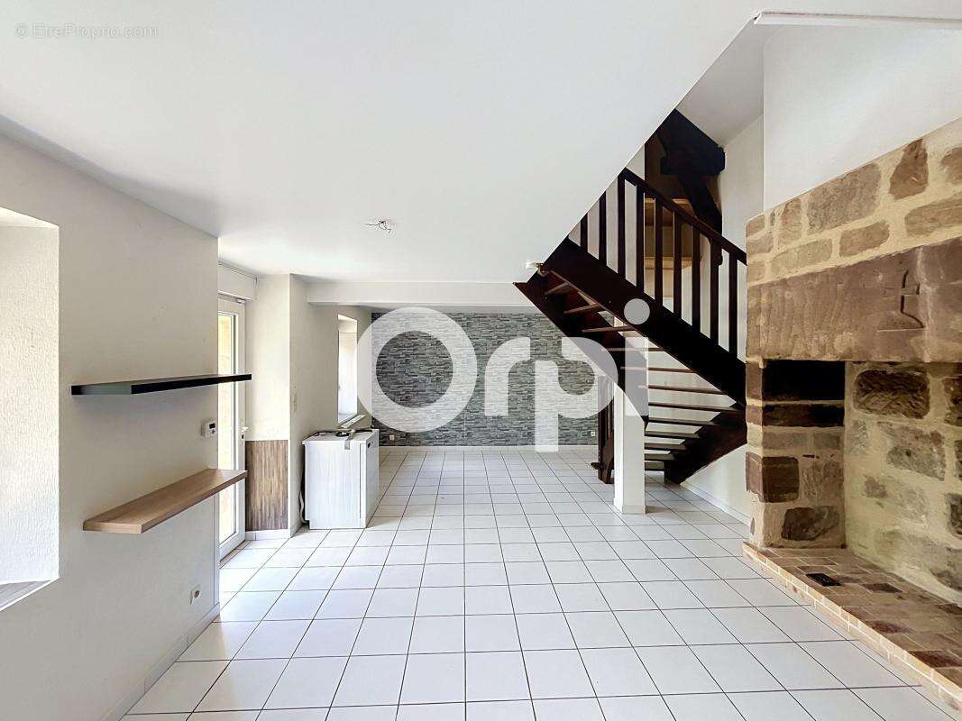 Appartement à MALEMORT-SUR-CORREZE