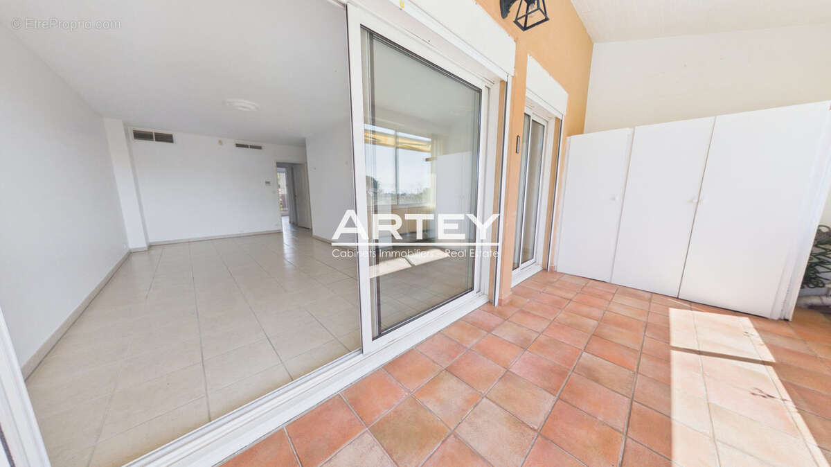 Appartement à CARQUEIRANNE