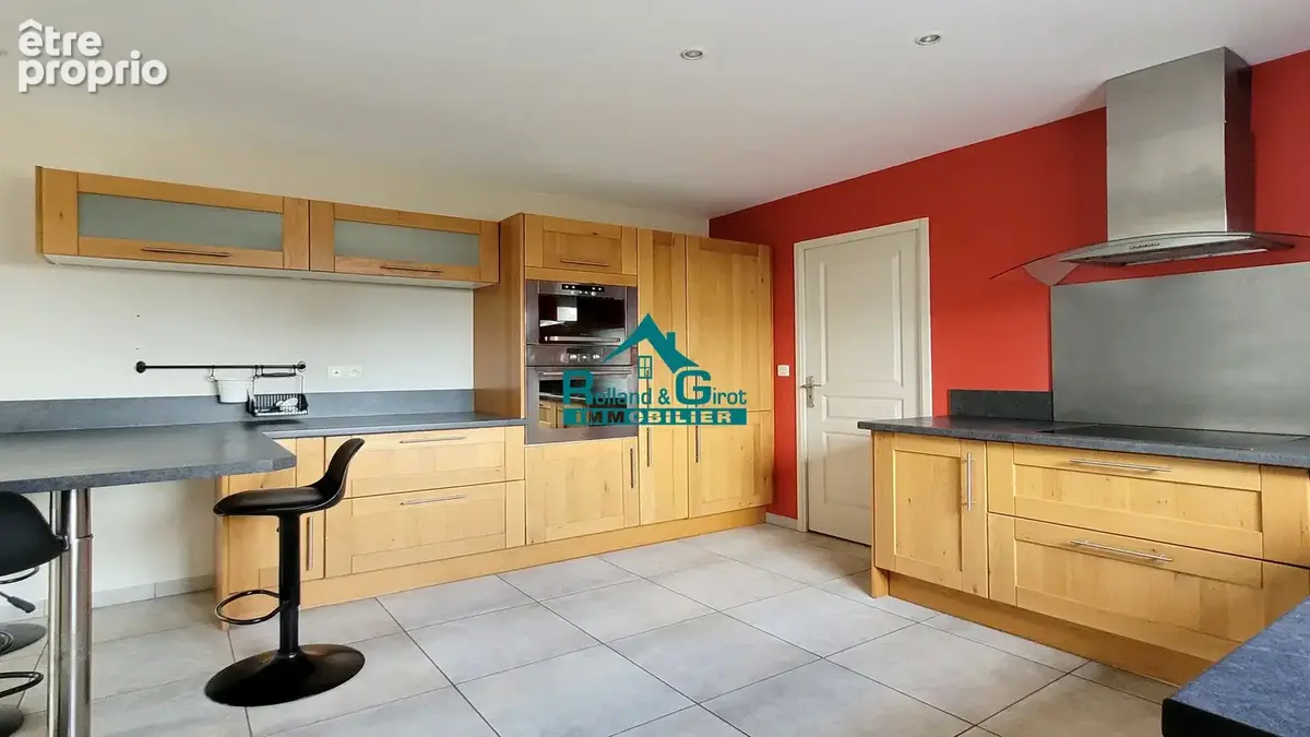 Maison spacieuse à vendre à La Bouexière - 5 chambres et jardin! - photo 5