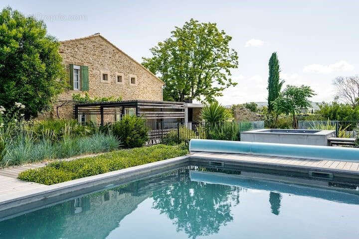 Maison à RASTEAU