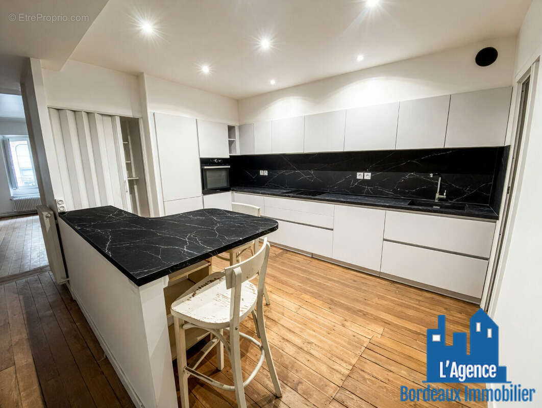Appartement à BORDEAUX
