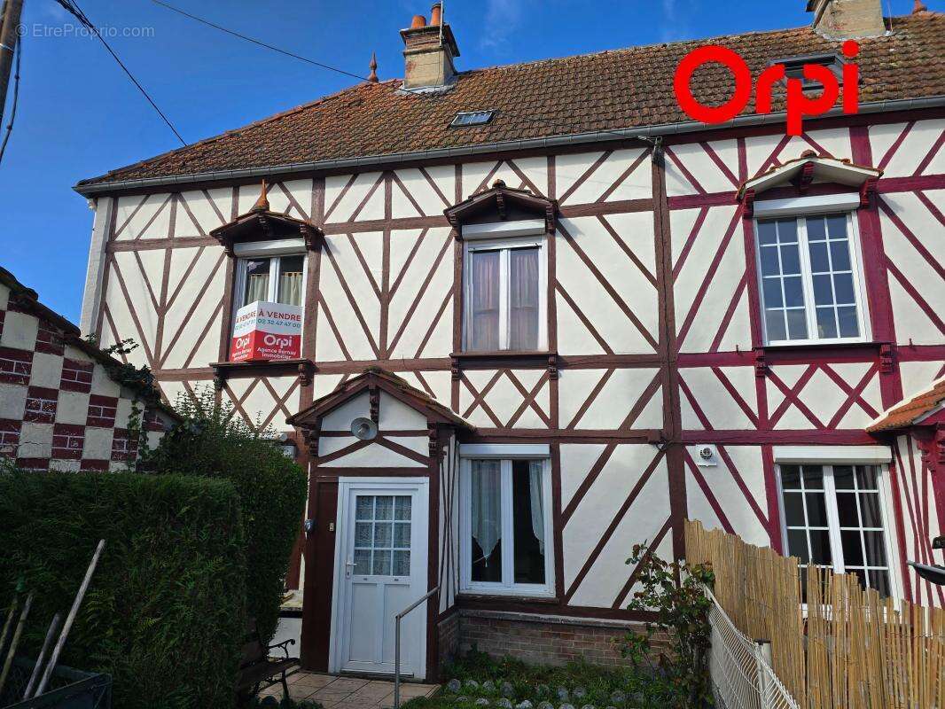 Maison à BERNAY