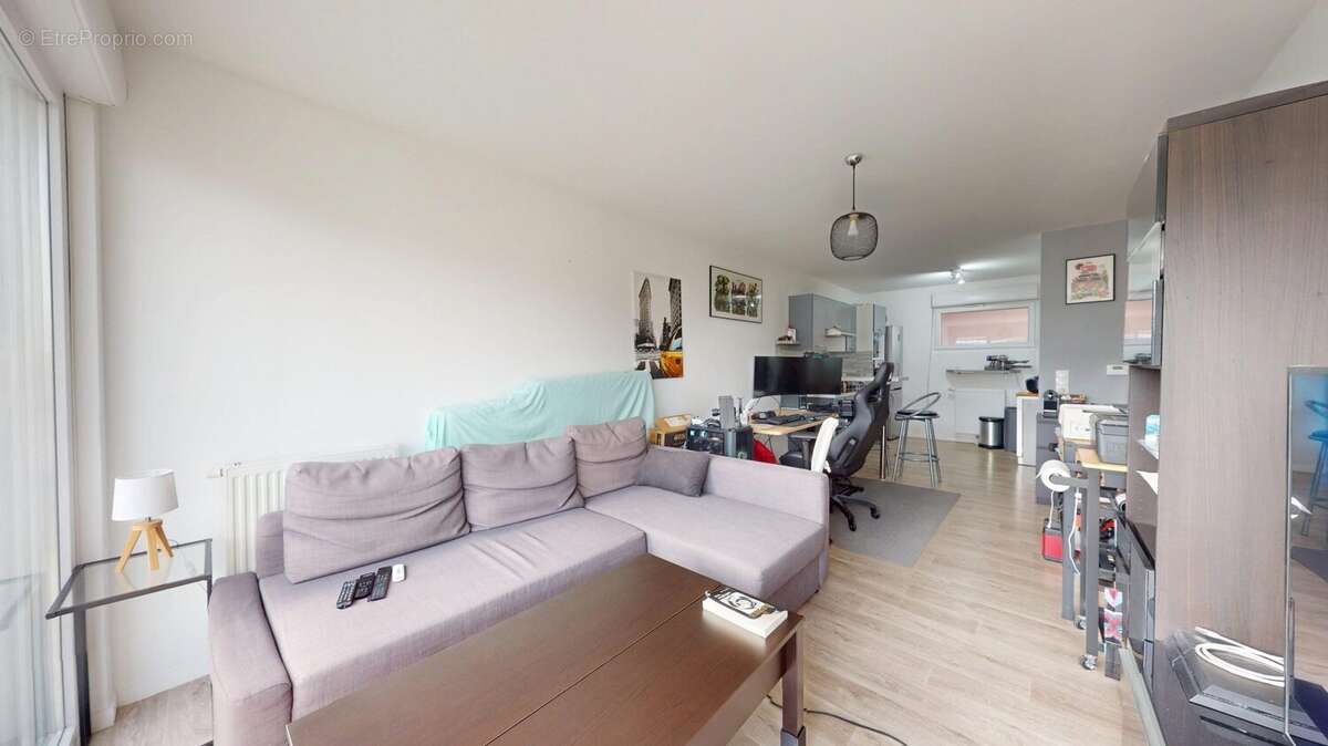 Appartement à COLOMBELLES