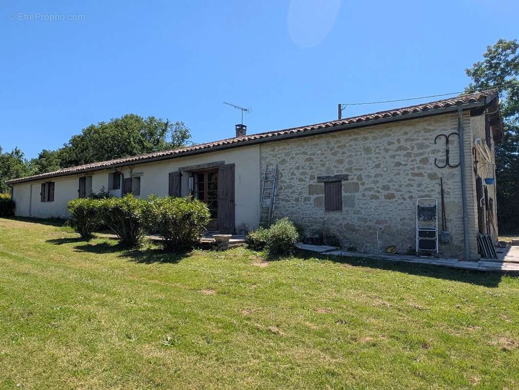 Maison à TOMBEBOEUF