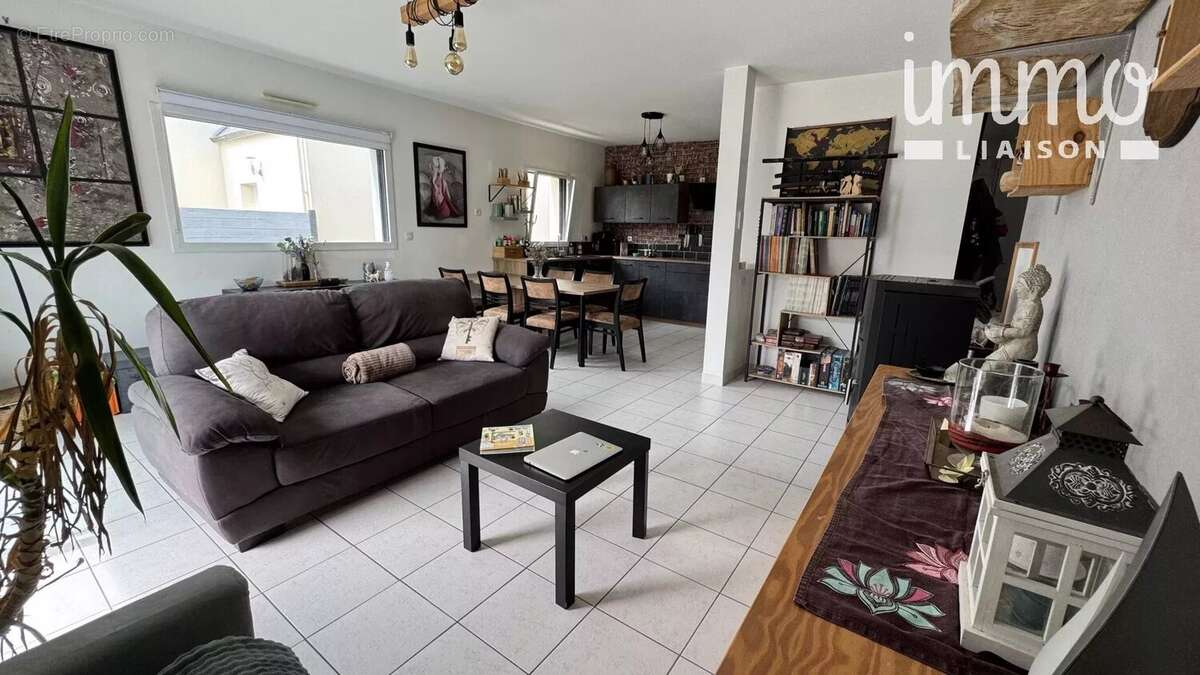 Maison à GRANDCHAMPS-DES-FONTAINES