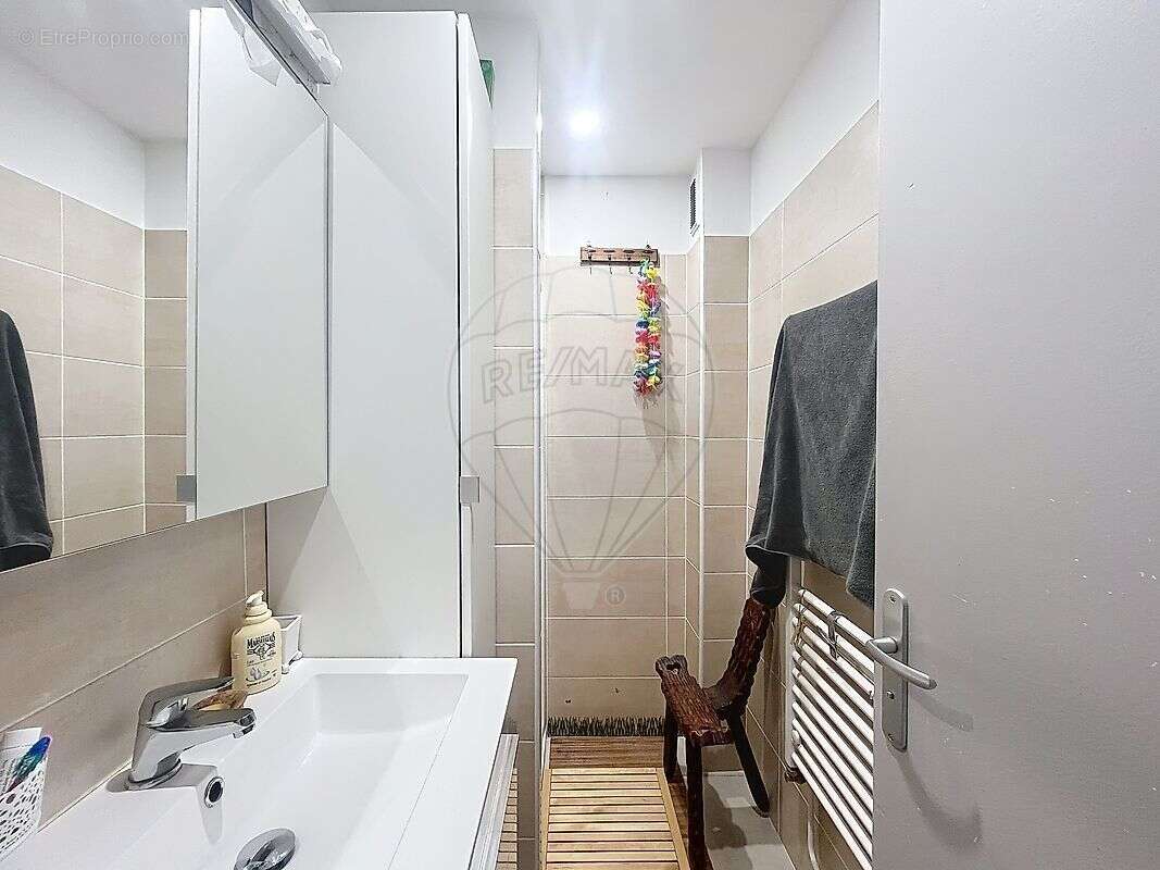 Autre à NIMES