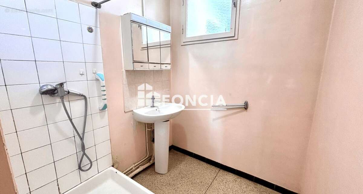 Appartement à MARSEILLE-3E