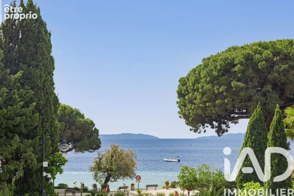 Photo 1 - Appartement à LE LAVANDOU