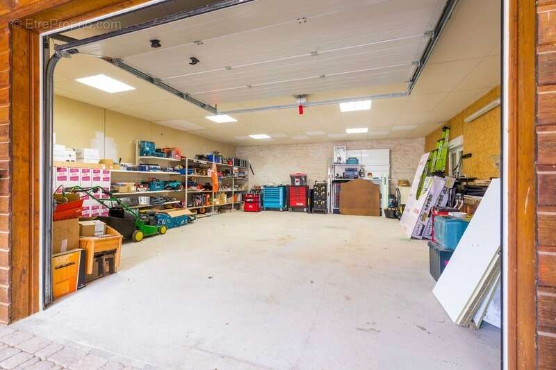 Propriete arc sur tille de 594 m2 sur terrain de 2411 m2 - photo 16