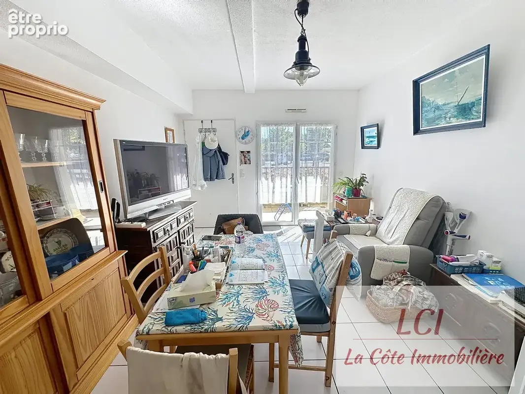 Gujan proche tous commerces. Appartement T2 avec terrasse de 12m2. - photo 3