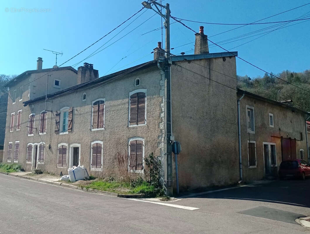 Maison à MAXEY-SUR-VAISE