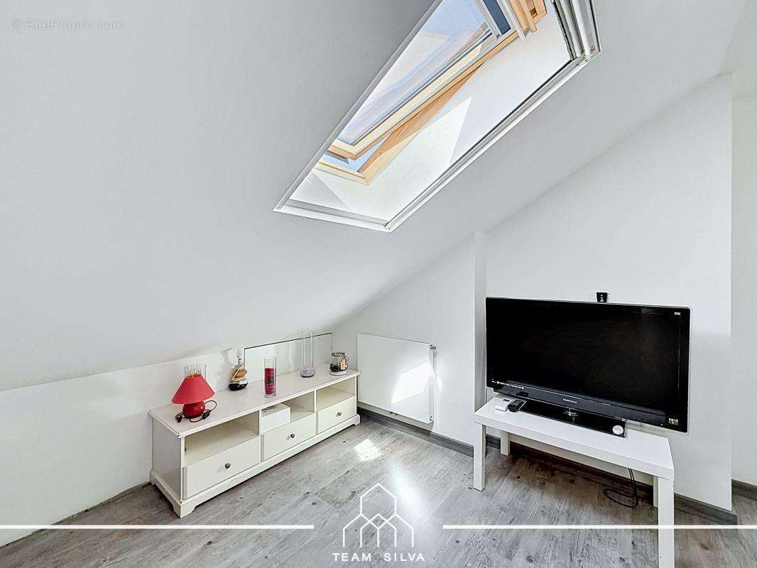 Maison 125 m² à Ternay  - photo 37