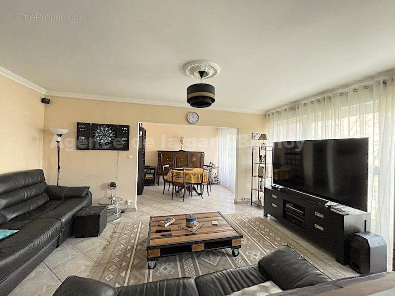 Salon - Appartement à BRUNOY