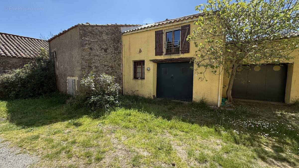 Maison à LA LIVINIERE