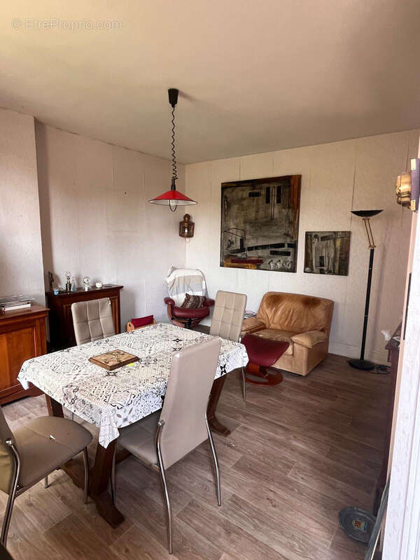 Maison à YZEURE