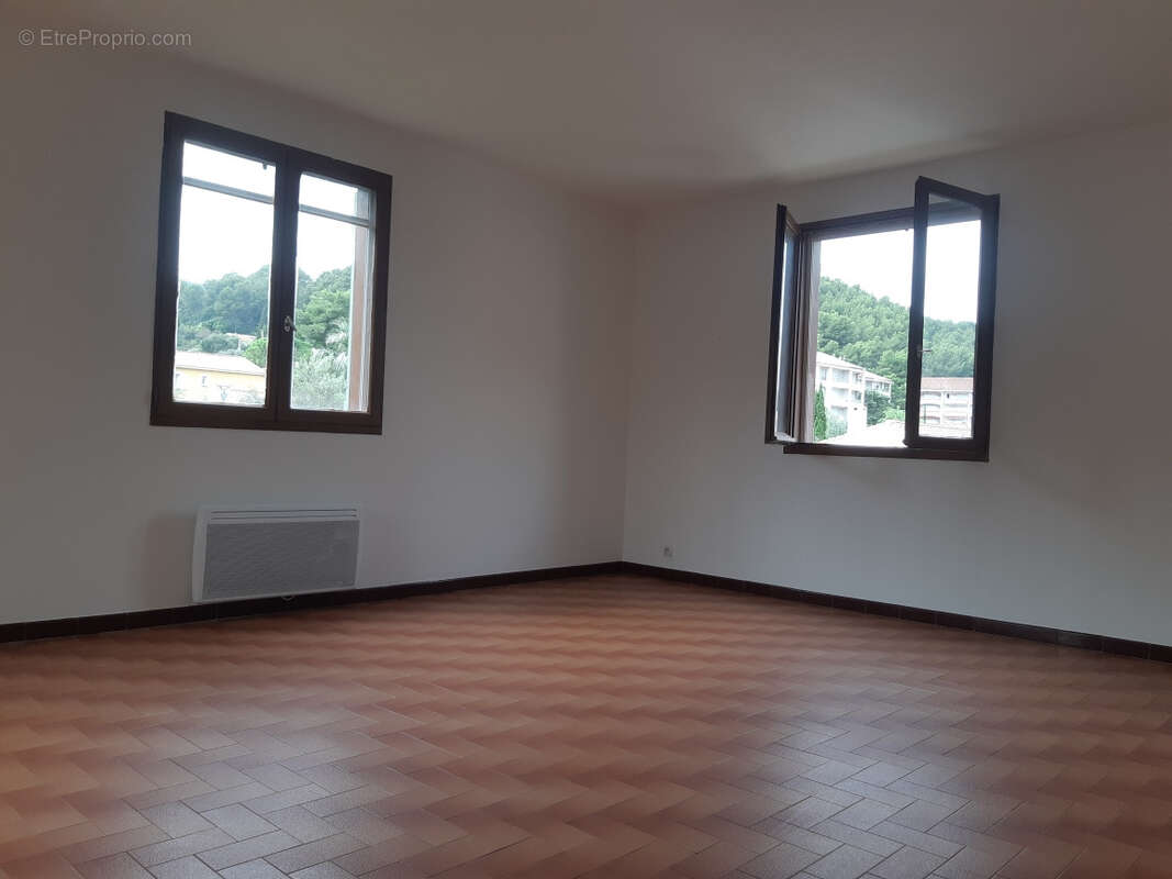 Appartement à HYERES