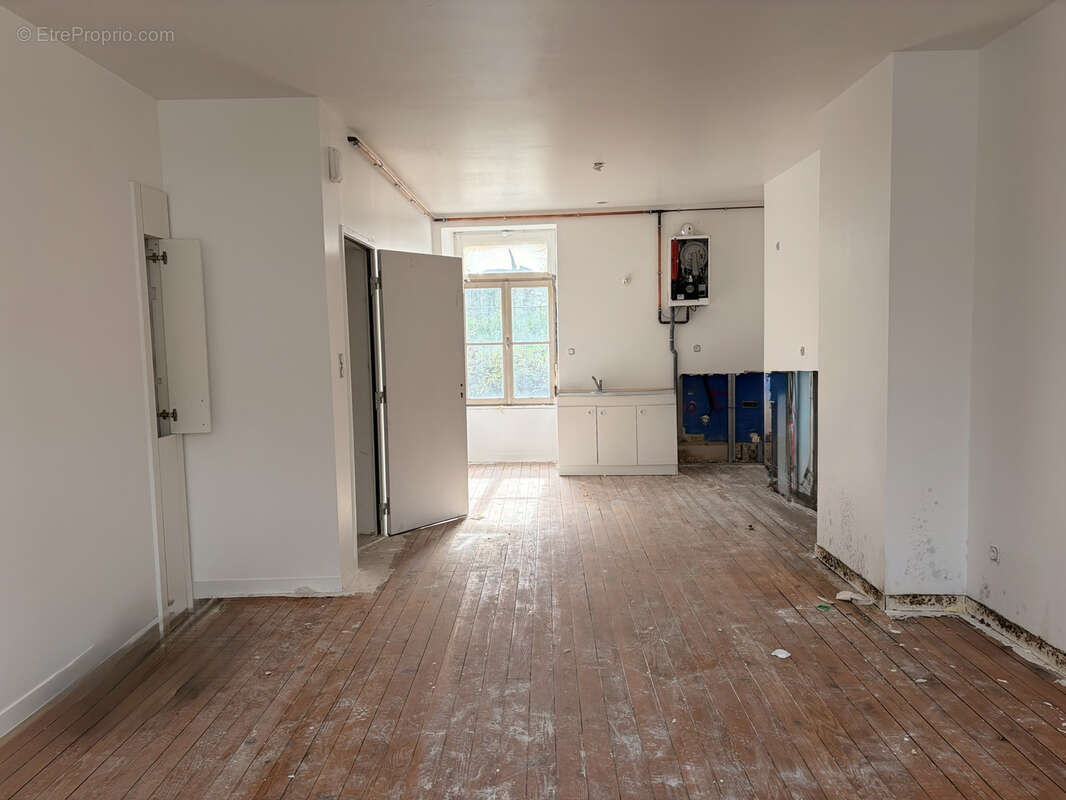 Appartement à FOUGEROLLES