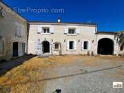 Maison à CRITEUIL-LA-MAGDELEINE
