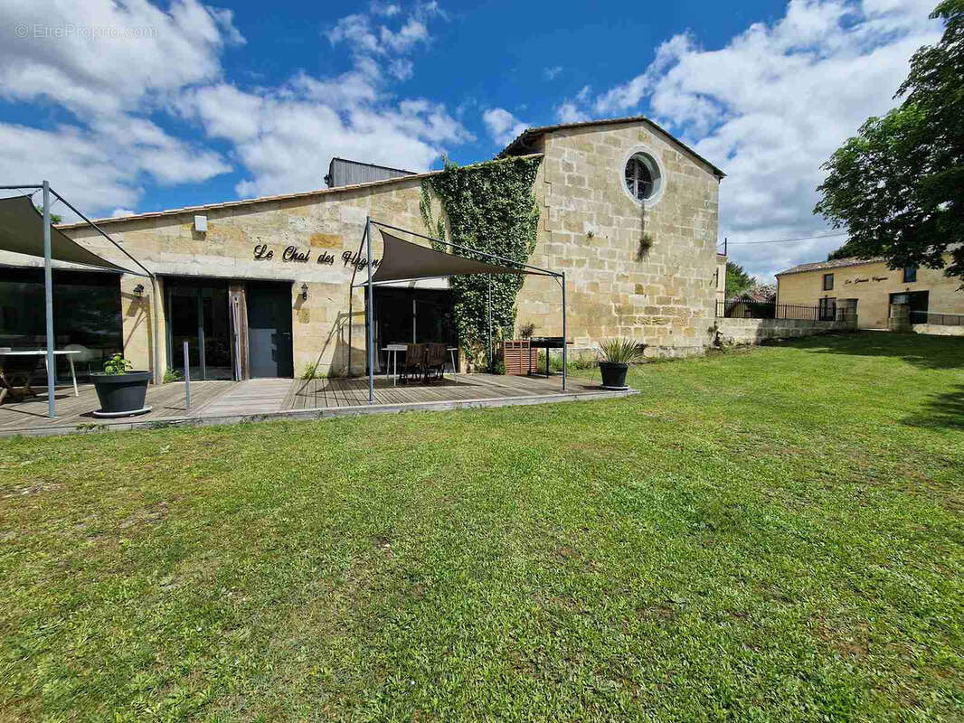 Maison à PRIGNAC-ET-MARCAMPS