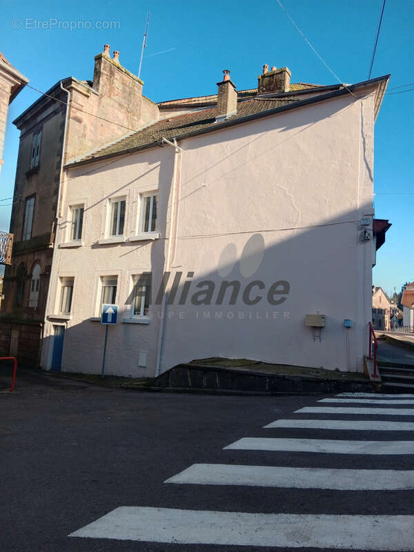 Appartement à SAINT-LOUP-SUR-SEMOUSE