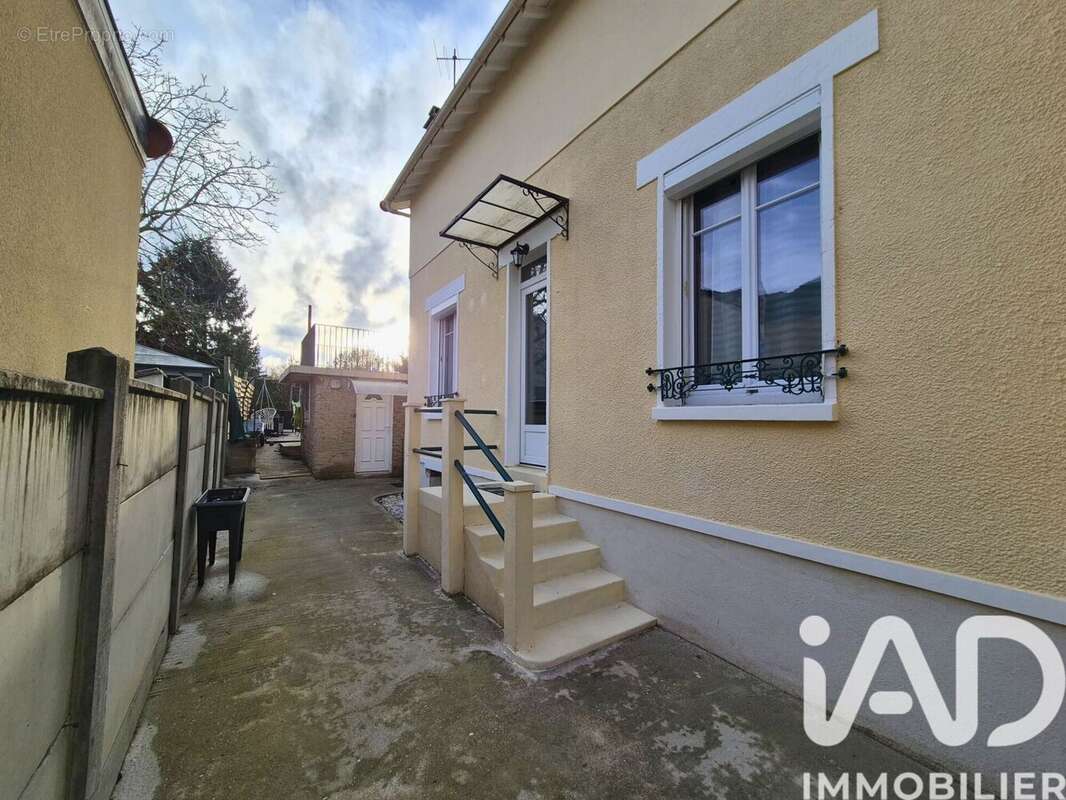 Photo 3 - Maison à RIS-ORANGIS