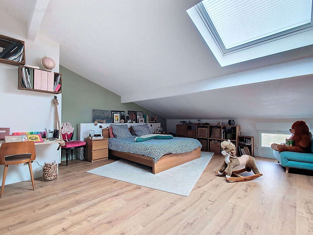 Appartement à MARSEILLE-11E