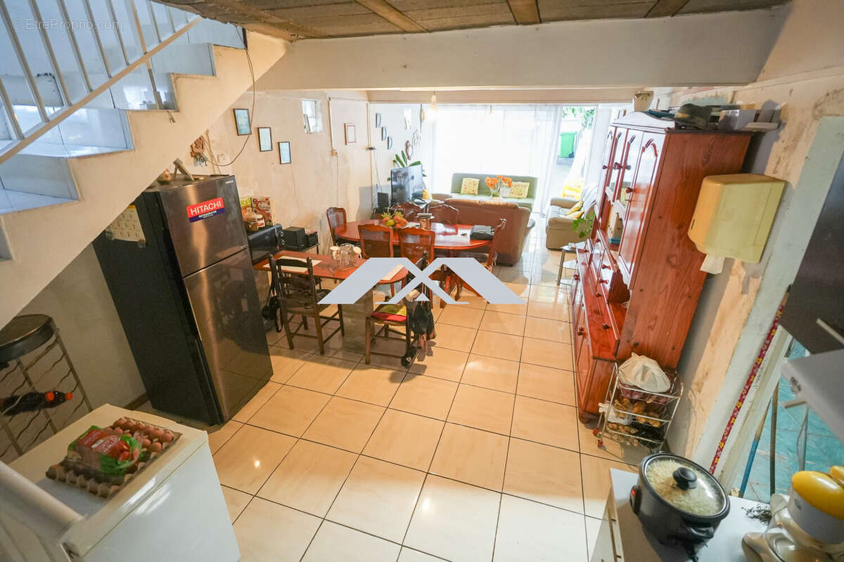 Maison 119 m² à Le Tampon  - photo 2