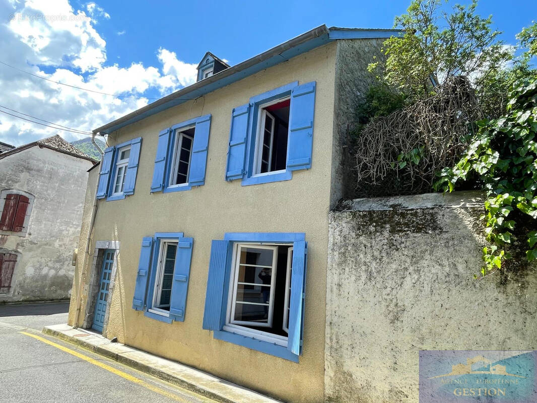 Maison à SAINT-PE-DE-BIGORRE