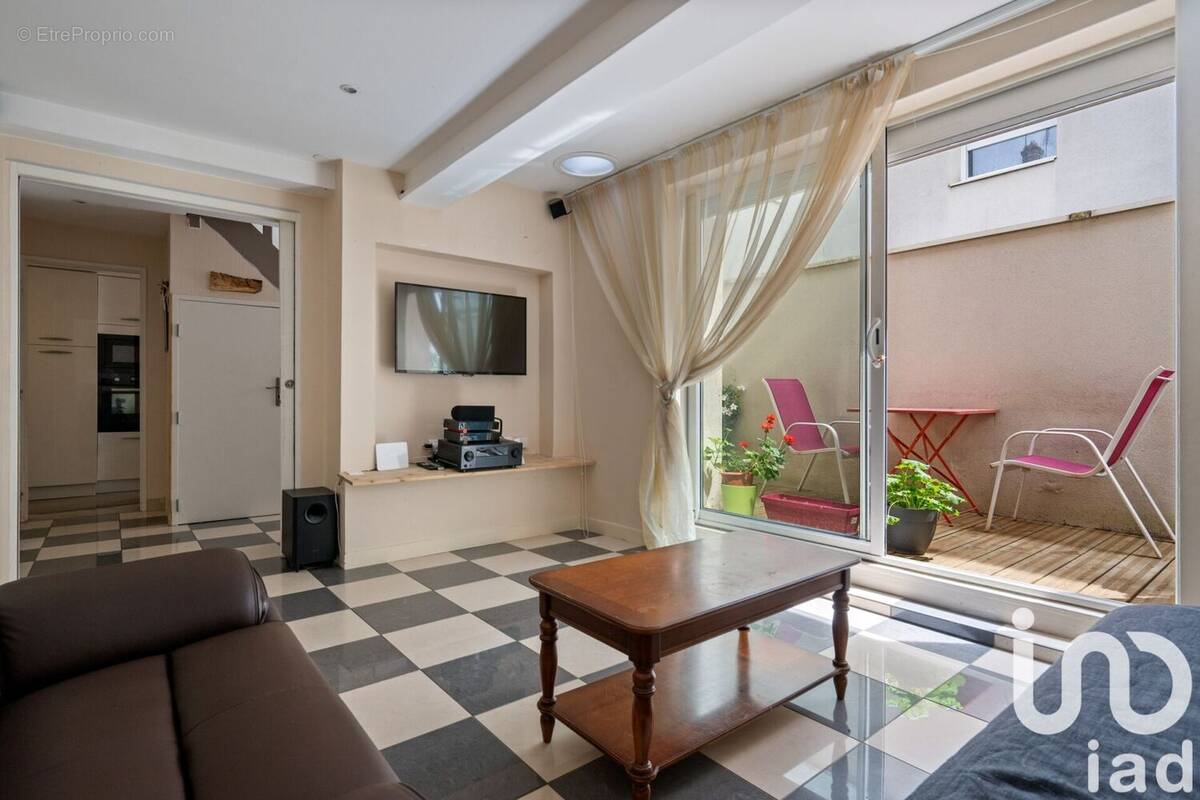 Photo 1 - Maison à VILLEURBANNE