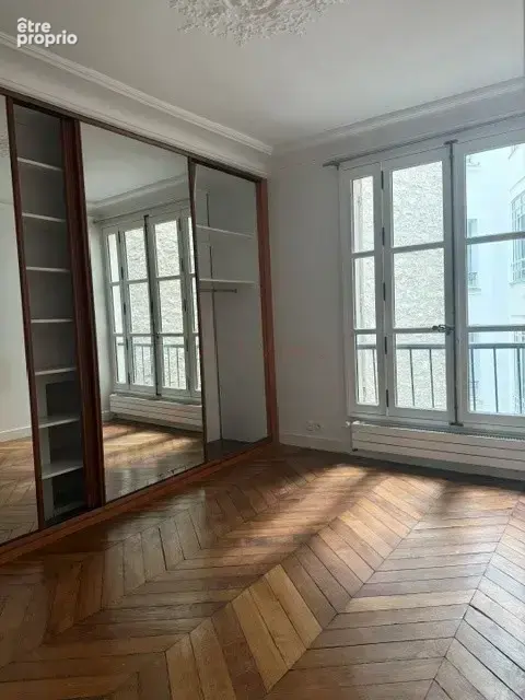 3 PIECES 76,30m2 Dans Impasse de charme Cité de Londres paris 9ème - photo 4