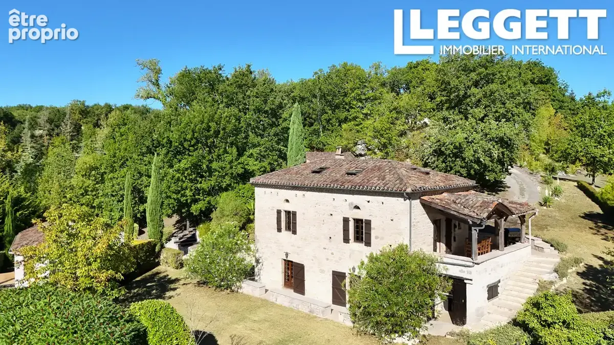 Superbe propriété en pierre rénovée, offrant 2 gîtes & piscine, vues et un cadre privé exceptionnelle - photo 2