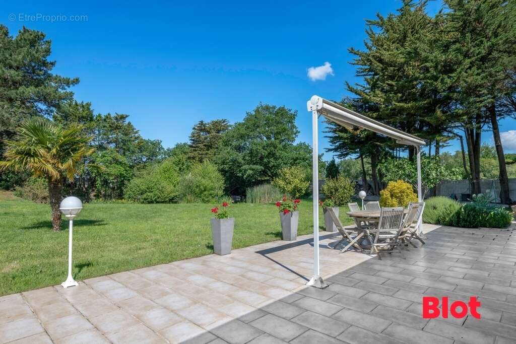 Maison 288 m² à Guerande  - photo 5