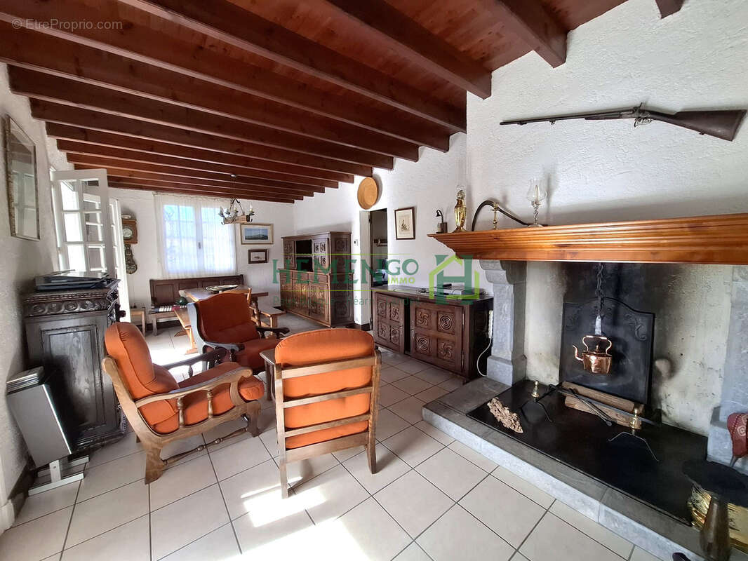 Maison à ALOS-SIBAS-ABENSE