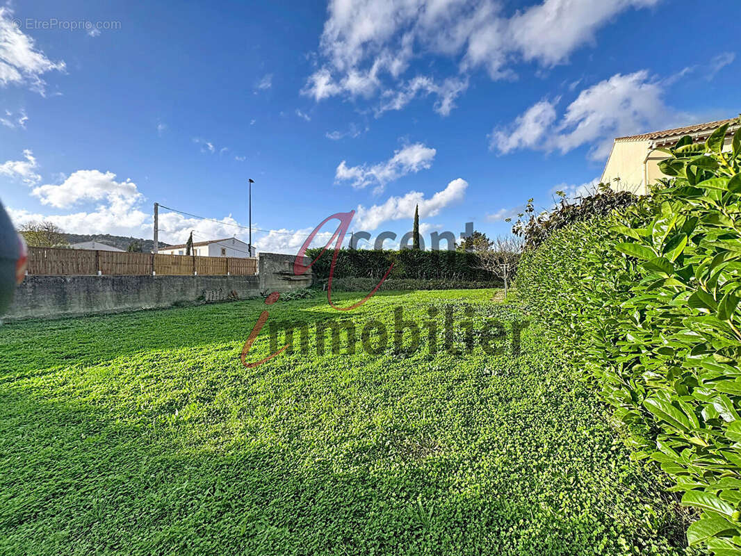 Terrain à CAVAILLON